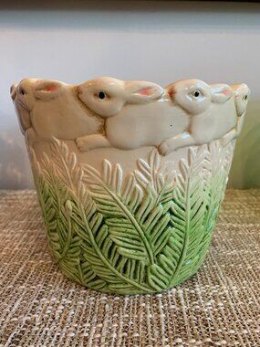VTG Rabbit and Fern Majolica-style Jardiniere Cachepot Ceramic Garden Planter